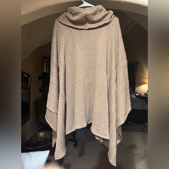 Le Mode Beige Poncho Sweater With Cowl Neck - Picture 3 of 3